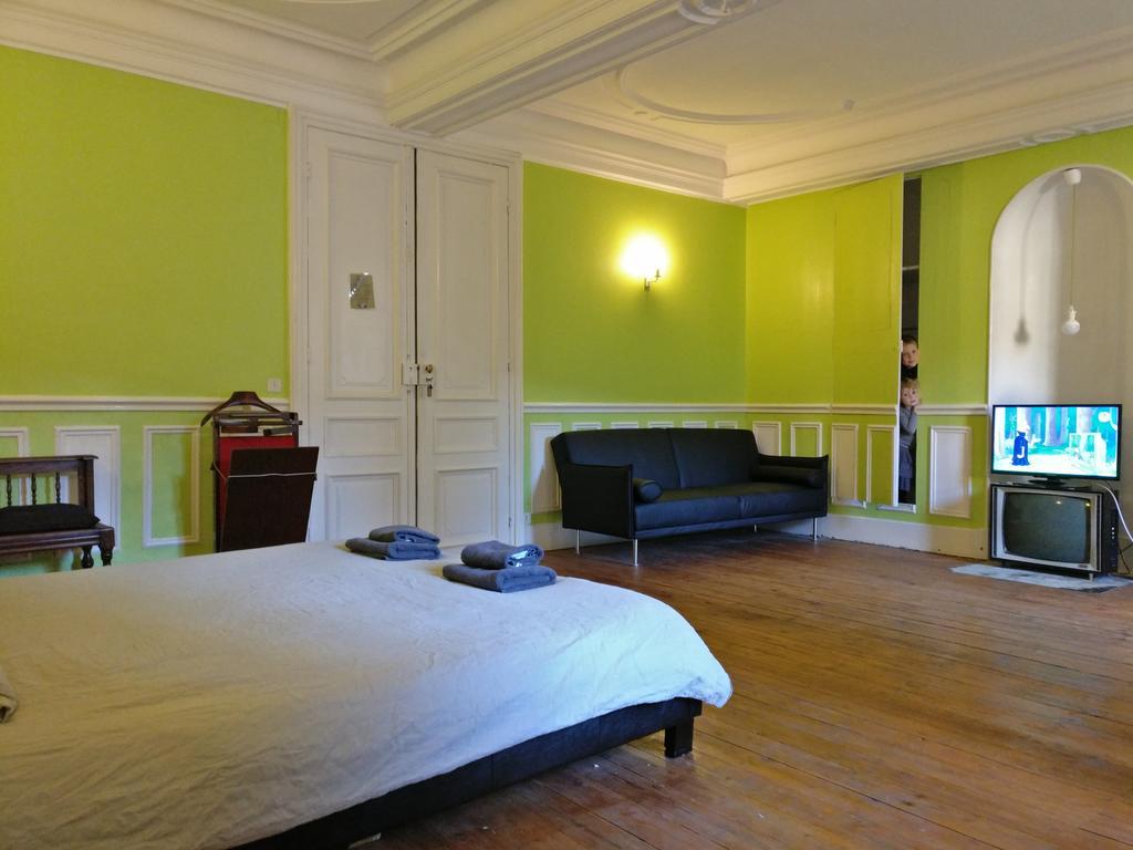 Chateau De Seurre - No Boring People Please - O6-Io-66-95-83住宿加早餐旅馆 外观 照片